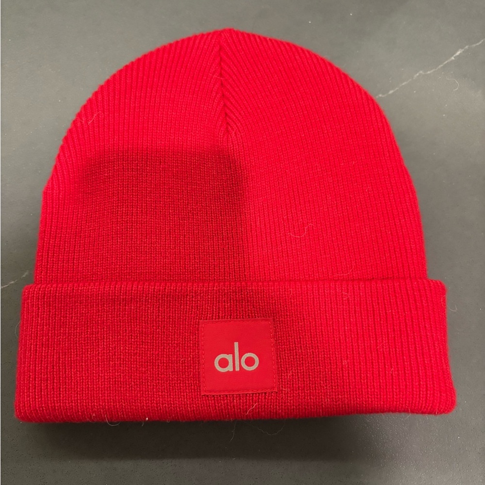 Alo Yoga Everyday Beanie